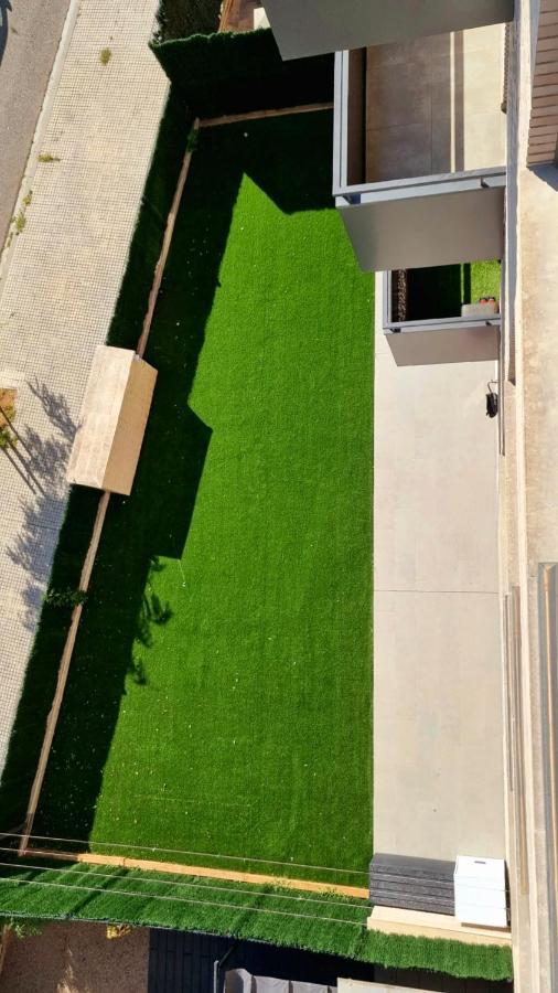 Apartamento Diseno Con Jardin Privado A 100 Metros Del Mar تورّيذيمْبَرّا المظهر الخارجي الصورة