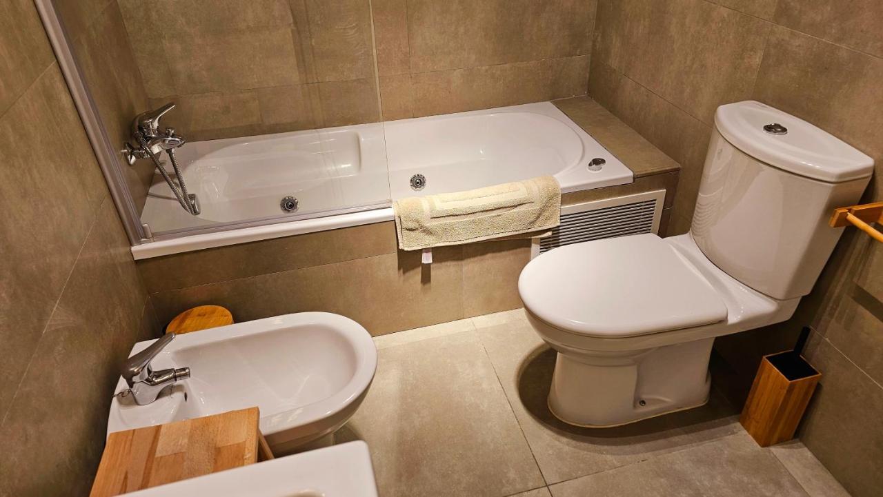 Apartamento Diseno Con Jardin Privado A 100 Metros Del Mar تورّيذيمْبَرّا المظهر الخارجي الصورة